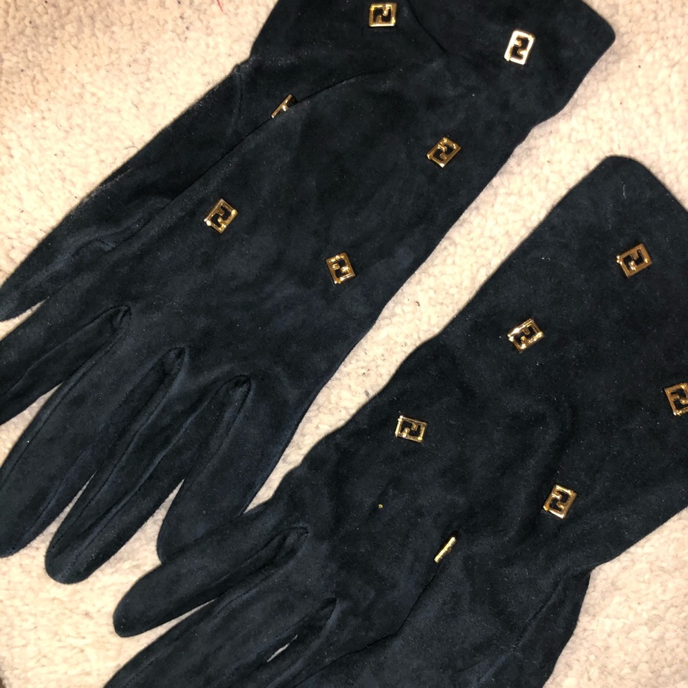 Authentic Black Fendi gloves